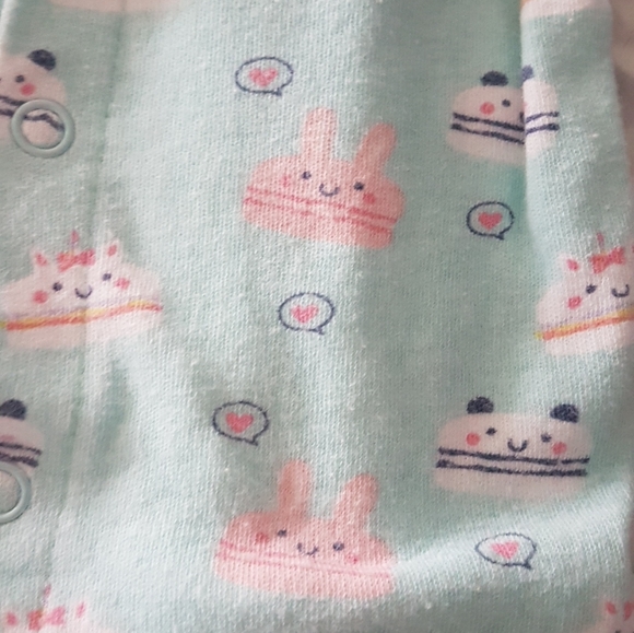 0-3m footie one piece - Picture 2 of 3